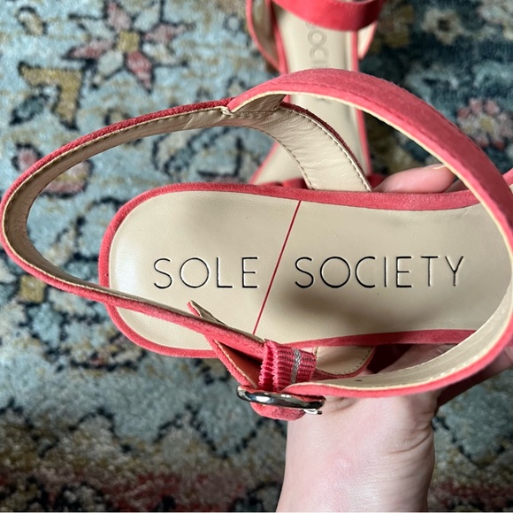 Sole Society Scyler Ruffle Suede Block Heel Sandals Sz 11 - Picture 5 of 8